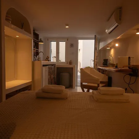 Holiday home Naousa's Melody *